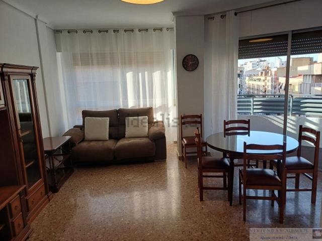 Piso en alquiler en Centro, Albacete