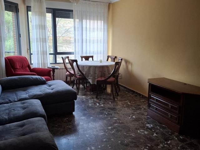 Piso en alquiler en Distrito 2, Albacete