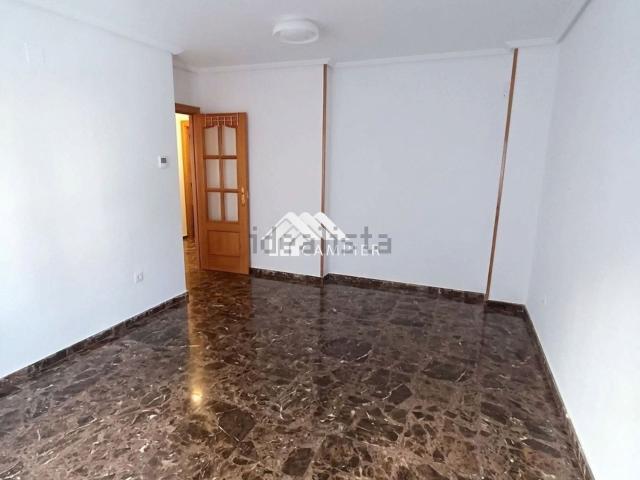 Piso en venta en Distrito 3, Albacete