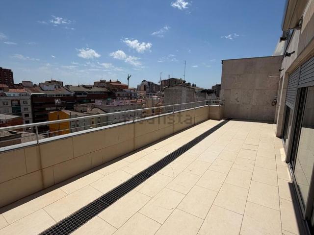 Ático en alquiler en Centro, Albacete