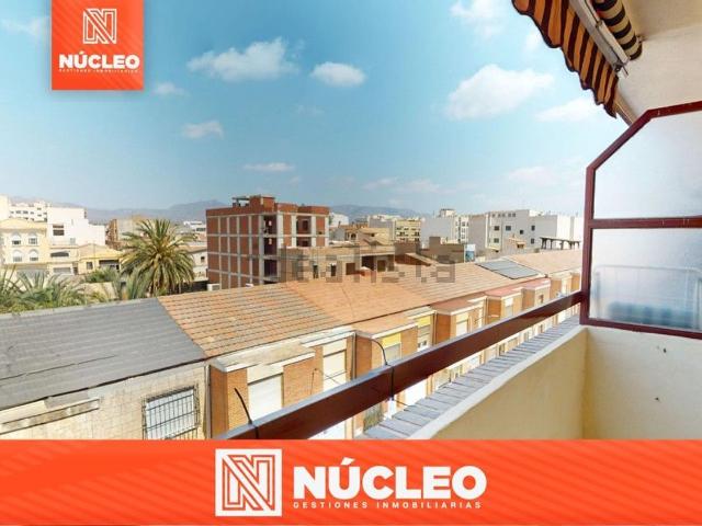 Piso en venta en Albatera, Valencia