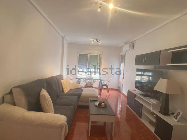 Piso en venta en Albatera, Valencia