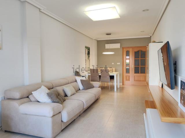 Piso en venta en Albatera, Valencia