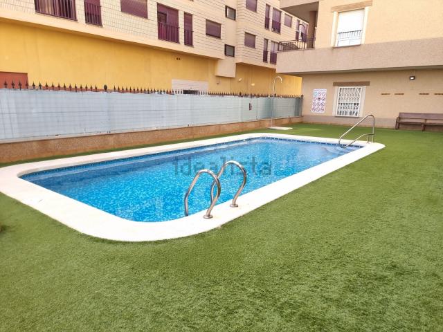Piso en venta en Albatera, Valencia