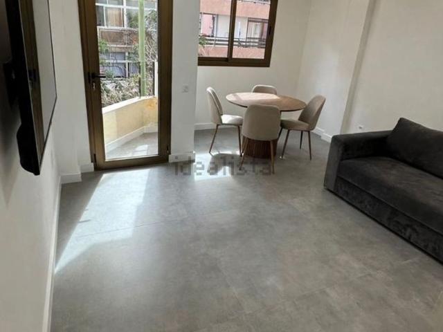 Piso en venta en Santa Catalina-Canteras, Gran Canaria