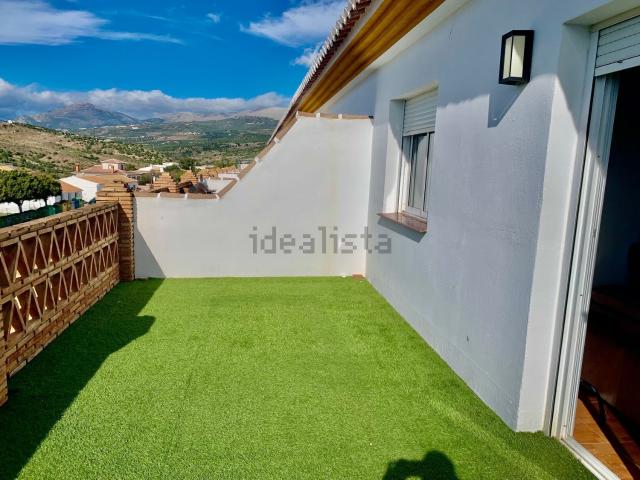 Ático en alquiler en Puente de Salia, La Axarquía