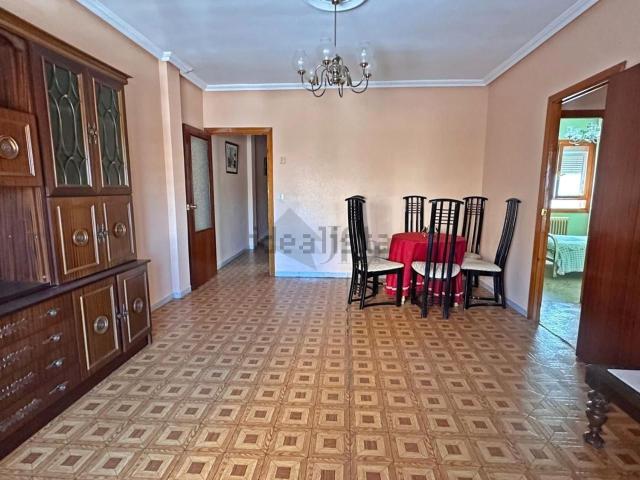 Piso en venta en Alcazarén
