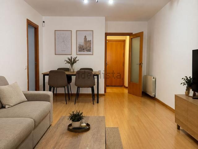 Piso en venta en Alguaire, Lleida