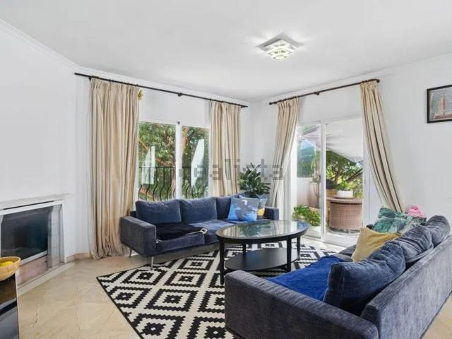 Ático en venta en Nueva Andalucía, Costa del Sol Occidental