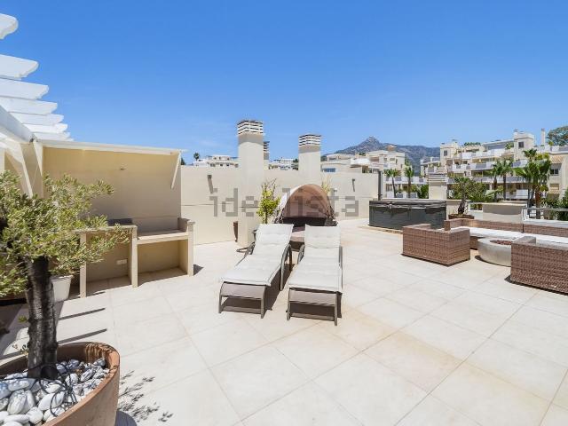 Ático en venta en Nueva Andalucía, Costa del Sol Occidental