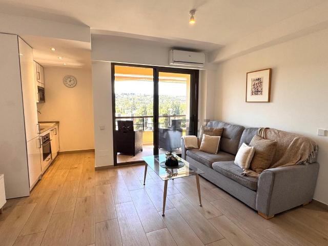 Piso en venta en Nueva Andalucía, Costa del Sol Occidental