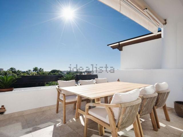 Piso en venta en Nueva Andalucía, Costa del Sol Occidental
