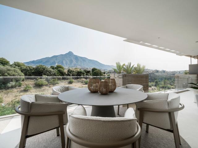 Ático en venta en Nueva Andalucía, Costa del Sol Occidental