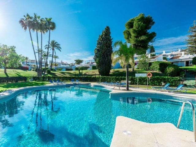 Dúplex en venta en Nueva Andalucía, Costa del Sol Occidental