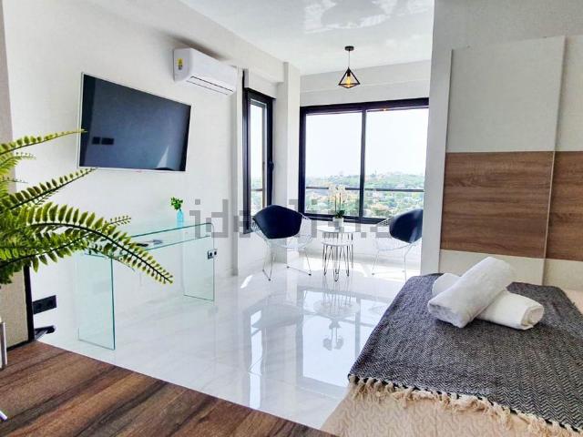 Ático en venta en Nueva Andalucía, Costa del Sol Occidental