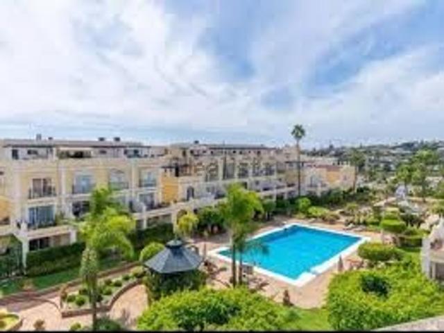 Ático en alquiler en Nueva Andalucía, Costa del Sol Occidental