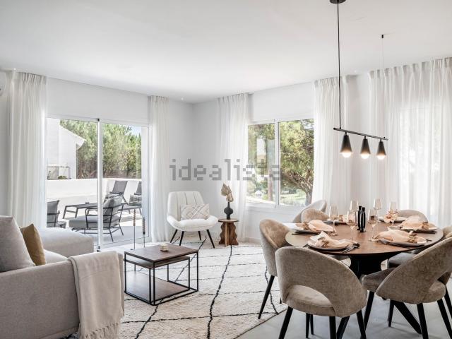 Dúplex en alquiler en Nueva Andalucía, Costa del Sol Occidental