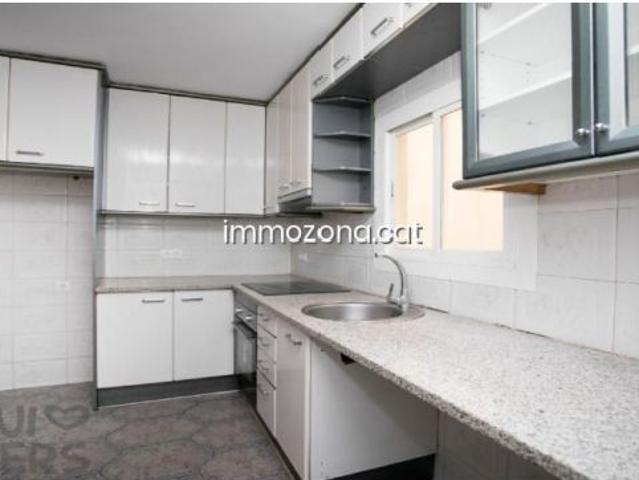 Piso en venta en Santa Eugènia, Gironès