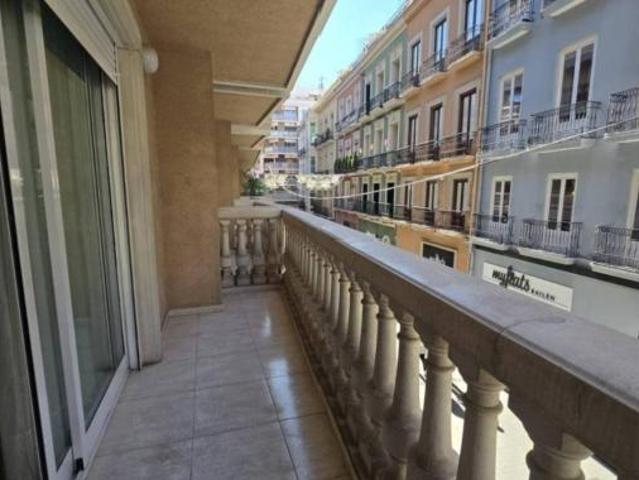 Piso en alquiler en Casco Antiguo - Santa Cruz - Ayuntamiento, l'Alacantí