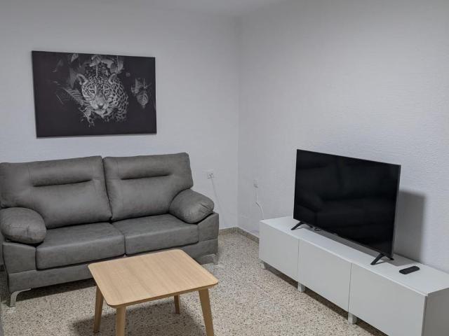 Piso en alquiler en Regiones Devastadas, Almería