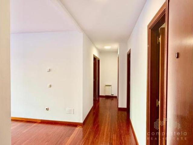 Piso en alquiler en Ames, Santiago