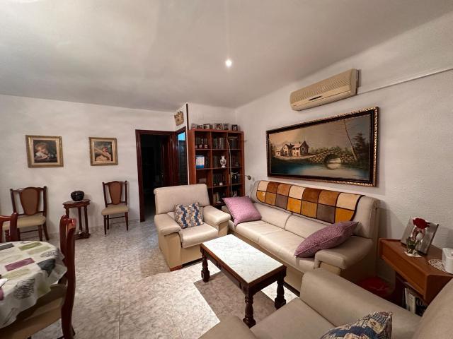 Piso en alquiler en Centre, Cornellà De Llobregat