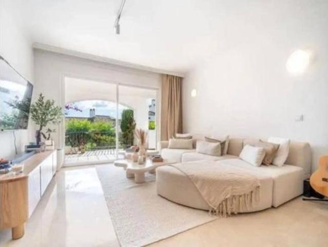 Piso en alquiler en Artola, Costa del Sol Occidental