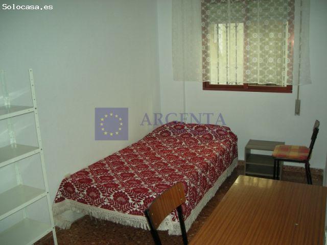 Piso en venta en Margallo, Cáceres