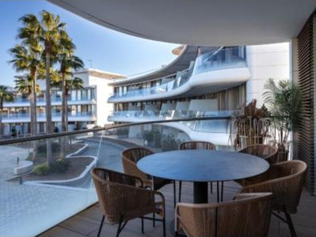 Piso en alquiler en Bahía Dorada, Estepona