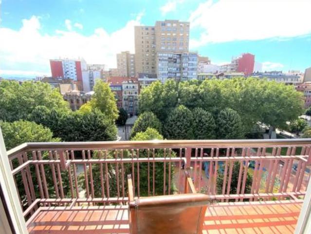 Piso en alquiler en Los Campos, Gijón