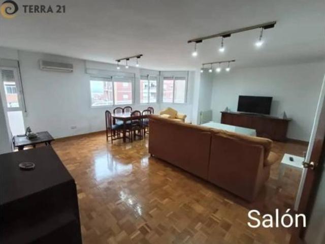 Piso en alquiler en Peñamefecit, Jaén