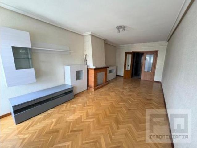 Piso en alquiler en Las Navas Del Marqués, Castilla y León