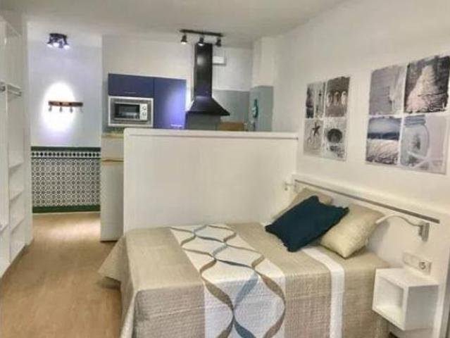 Piso en alquiler en Santa Catalina-Canteras, Gran Canaria