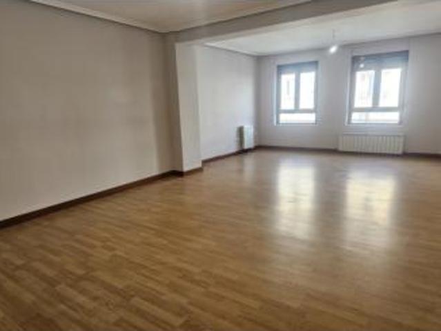 Piso en alquiler en Centro, León