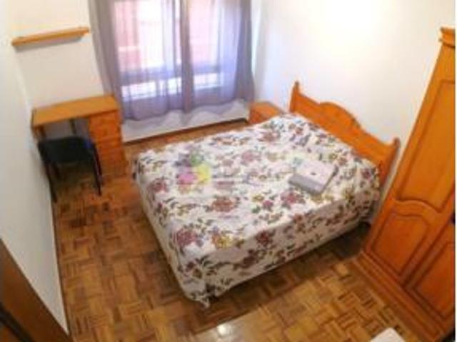 Piso en alquiler en San Lorenzo - La Palomera - San Mamés, León