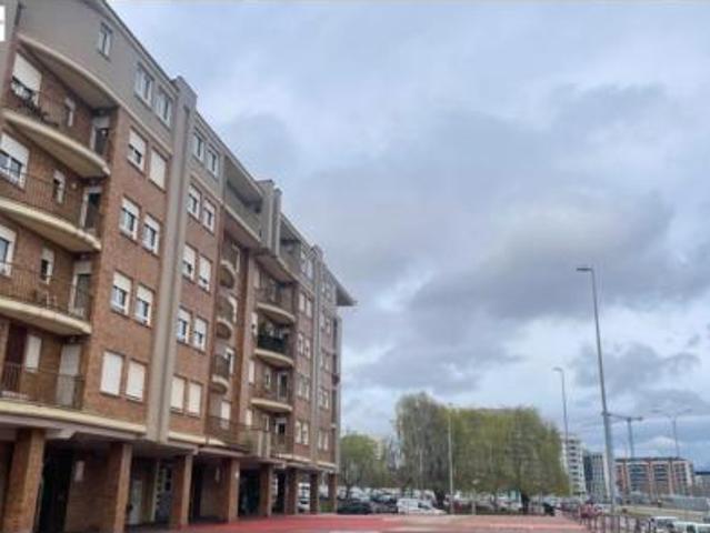 Piso en alquiler en San Lorenzo - La Palomera - San Mamés, León