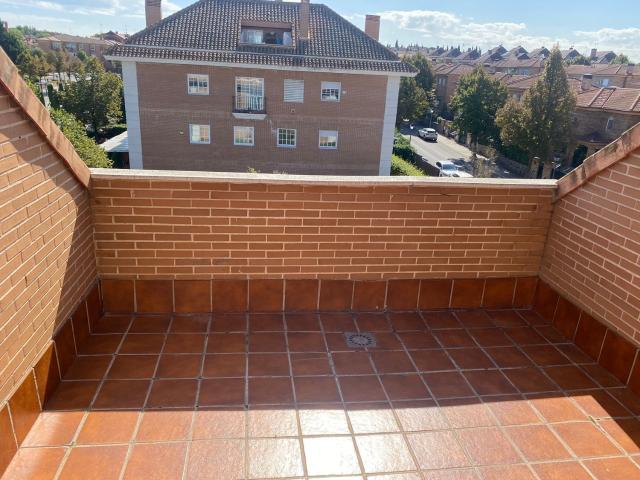 Piso en alquiler en Villaviciosa De Odón, Madrid