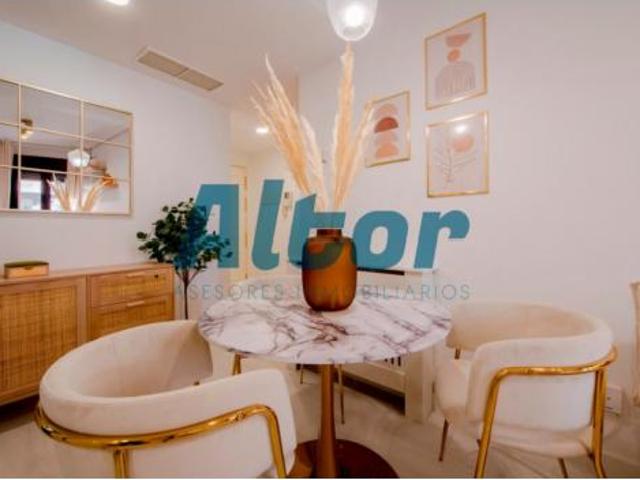 Piso en alquiler en Las Acacias, Madrid