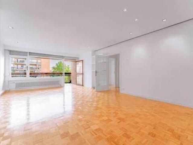 Piso en alquiler en Arapiles, Madrid