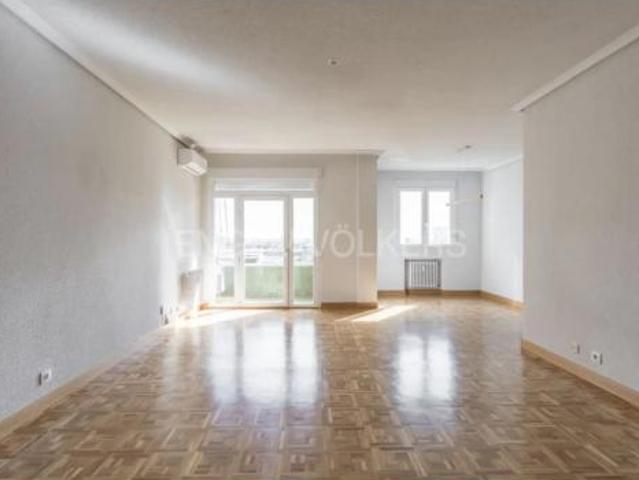 Piso en alquiler en Tetuán, Madrid