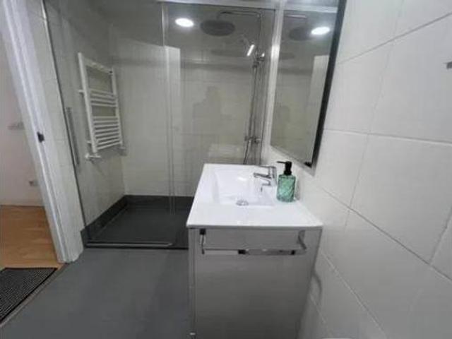 Piso en alquiler en Valdefuentes, Madrid