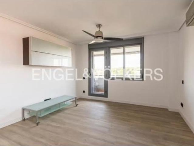 Piso en alquiler en Rejas, Madrid