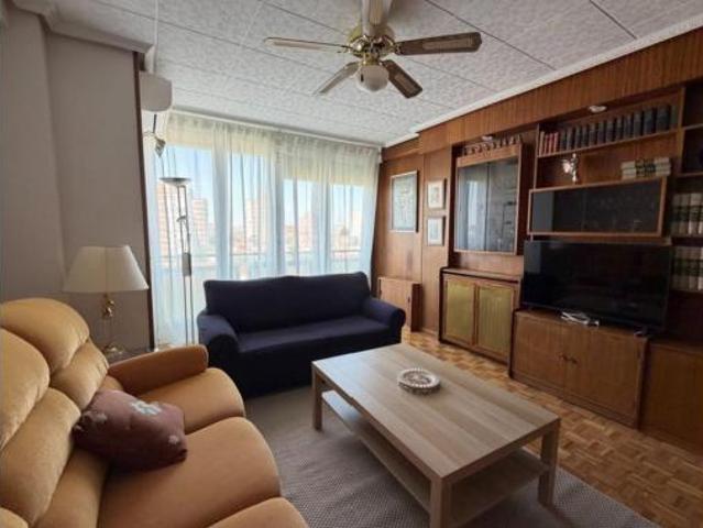 Apartamento en alquiler en Ciudad Lineal, Madrid
