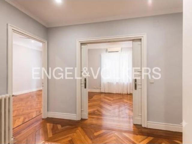Piso en alquiler en Chamberí, Madrid