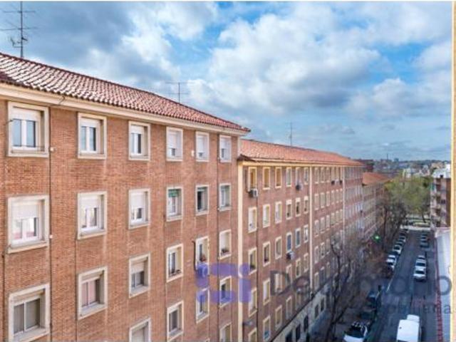 Piso en alquiler en Ciudad Lineal, Madrid