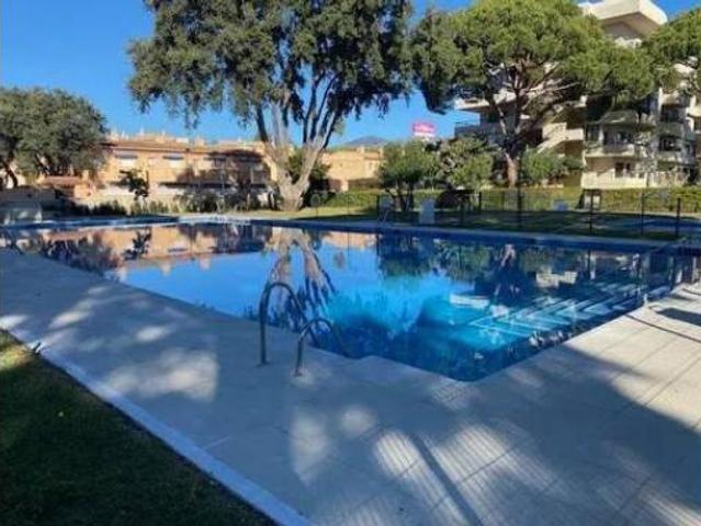 Piso en alquiler en Rícmar, Costa del Sol Occidental