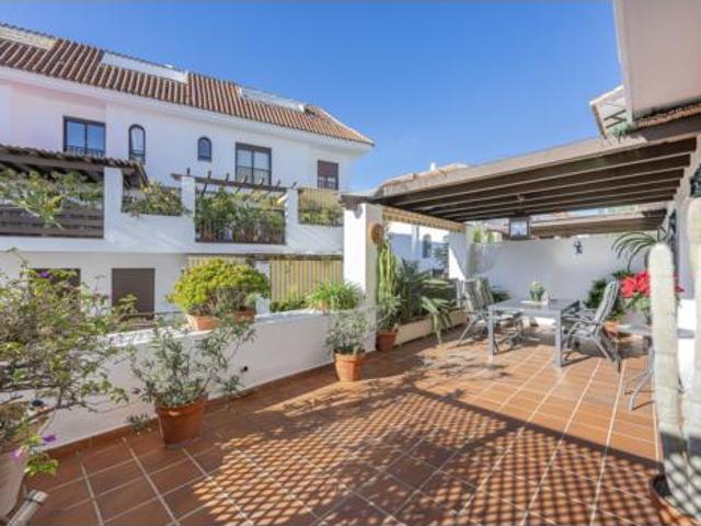 Piso en alquiler en El Vicario, Costa del Sol Occidental