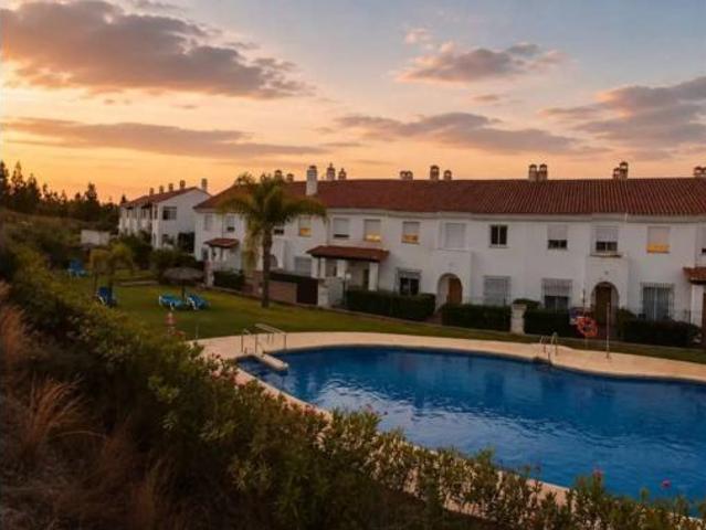 Piso en alquiler en Chaparral, Costa del Sol Occidental