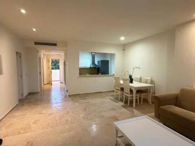 Piso en alquiler en Pueblo Mijitas, Costa del Sol Occidental