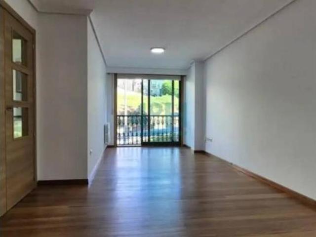 Piso en alquiler en Montealegre, Ourense